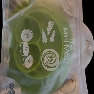 EZPZ Mini Mat in Vibrant Green